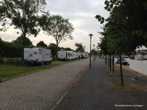 Die Stellplätze am Hafen